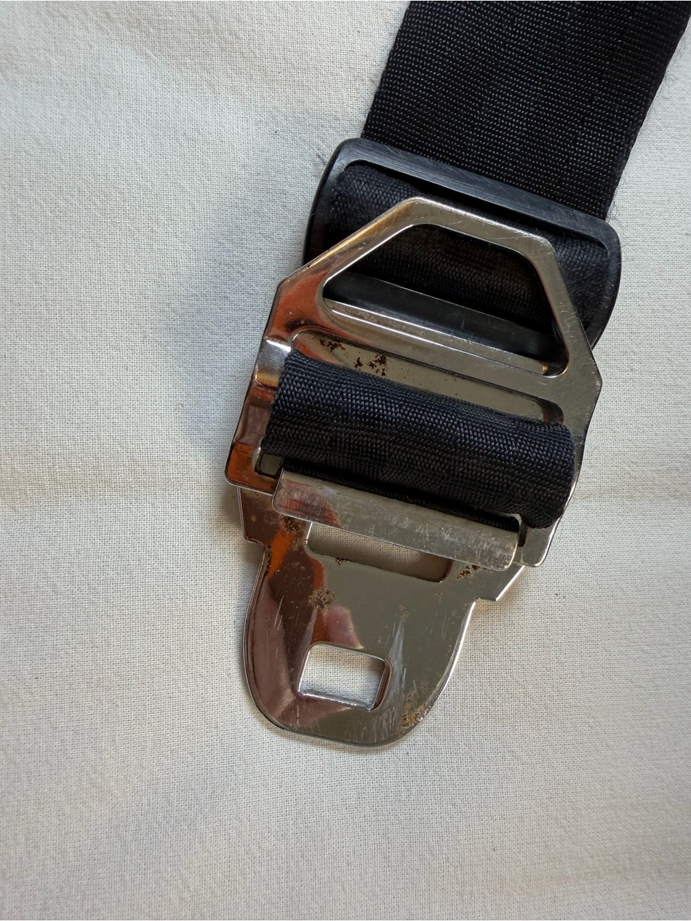 Chrome Industries 24L Messenger Bag Black/White Seatbelt Strap - Picture 5 of 10